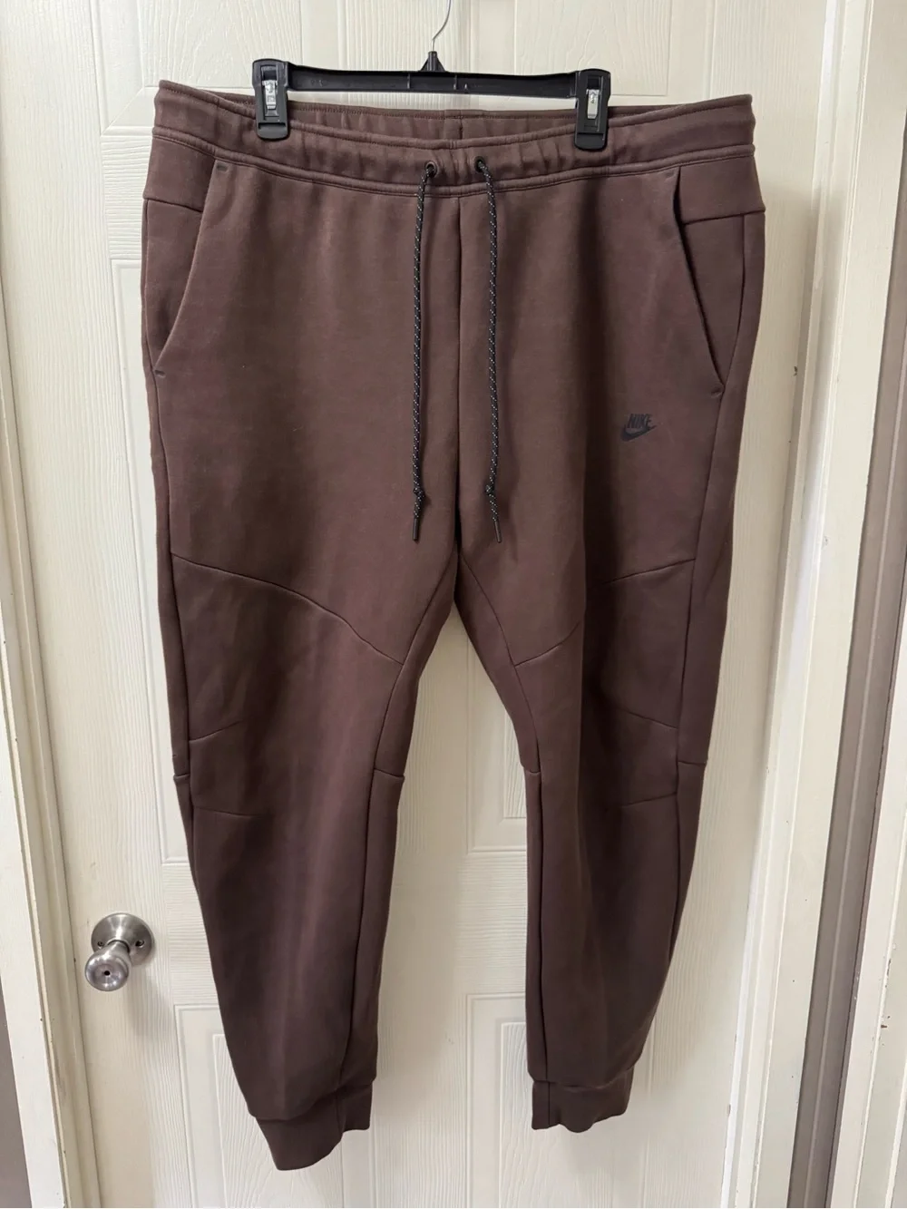Nike Men’s Chocolate Brown Fleece Joggers